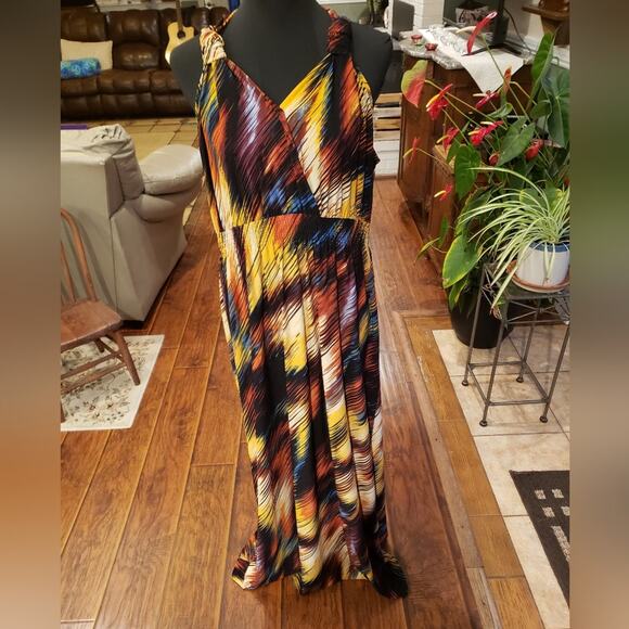 New Directions XL multi color geometric‎ design - Picture 1 of 5